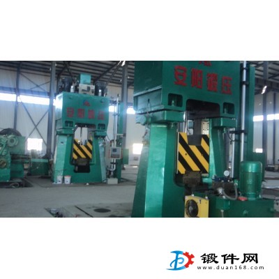 數(shù)控錘打擊能量31.5KJC92K系列程控錘安陽鍛壓生產(chǎn)