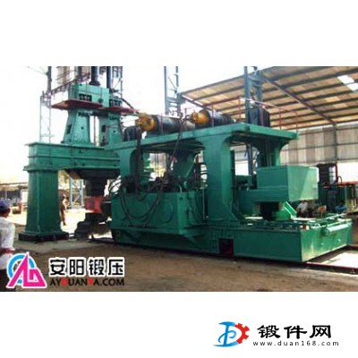 操作機(jī)5噸操作機(jī)公稱(chēng)載重量50KN安陽(yáng)鍛壓生產(chǎn)