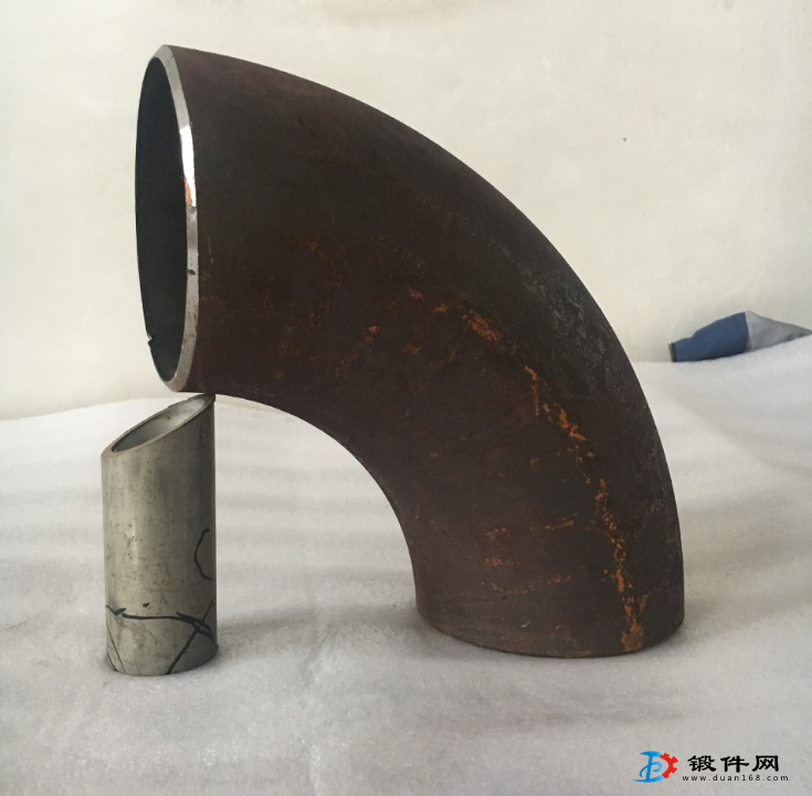 供應(yīng)彎頭法蘭