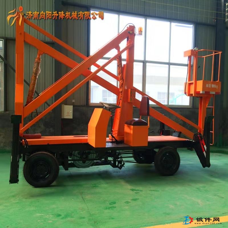 安徽曲臂式升降機(jī)移動(dòng)室外登高車(chē)路燈維修車(chē)