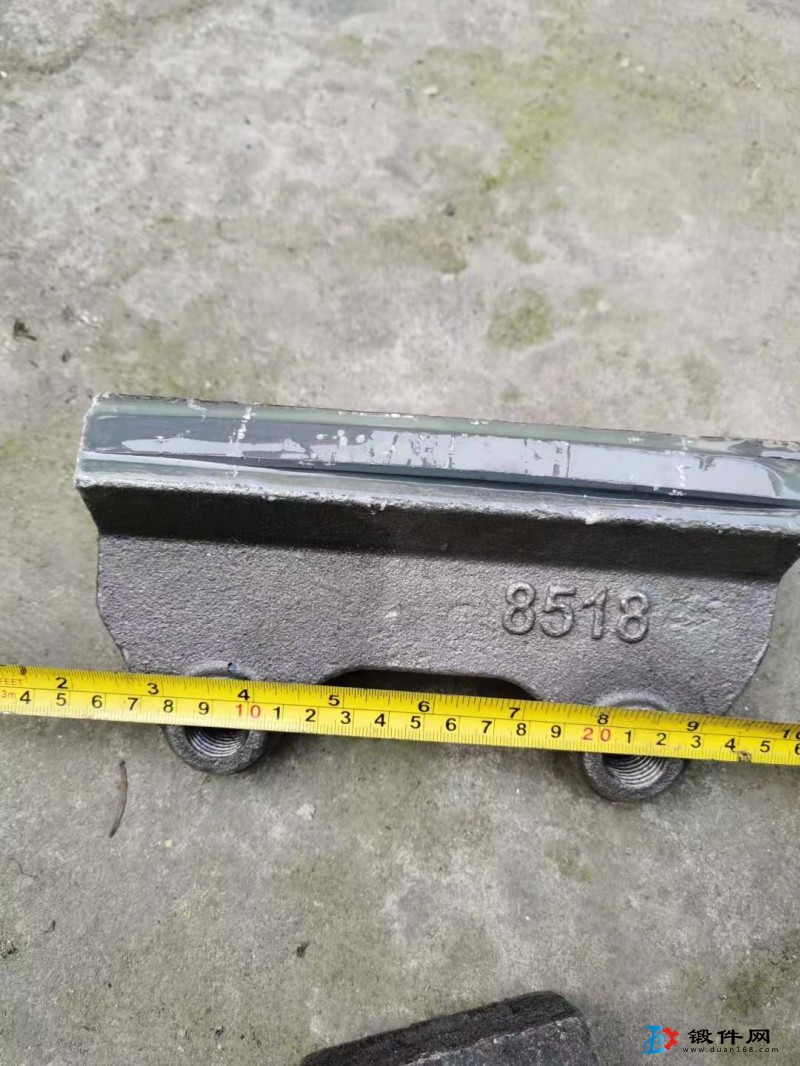 8518制砂機(jī)拋料頭刀頭